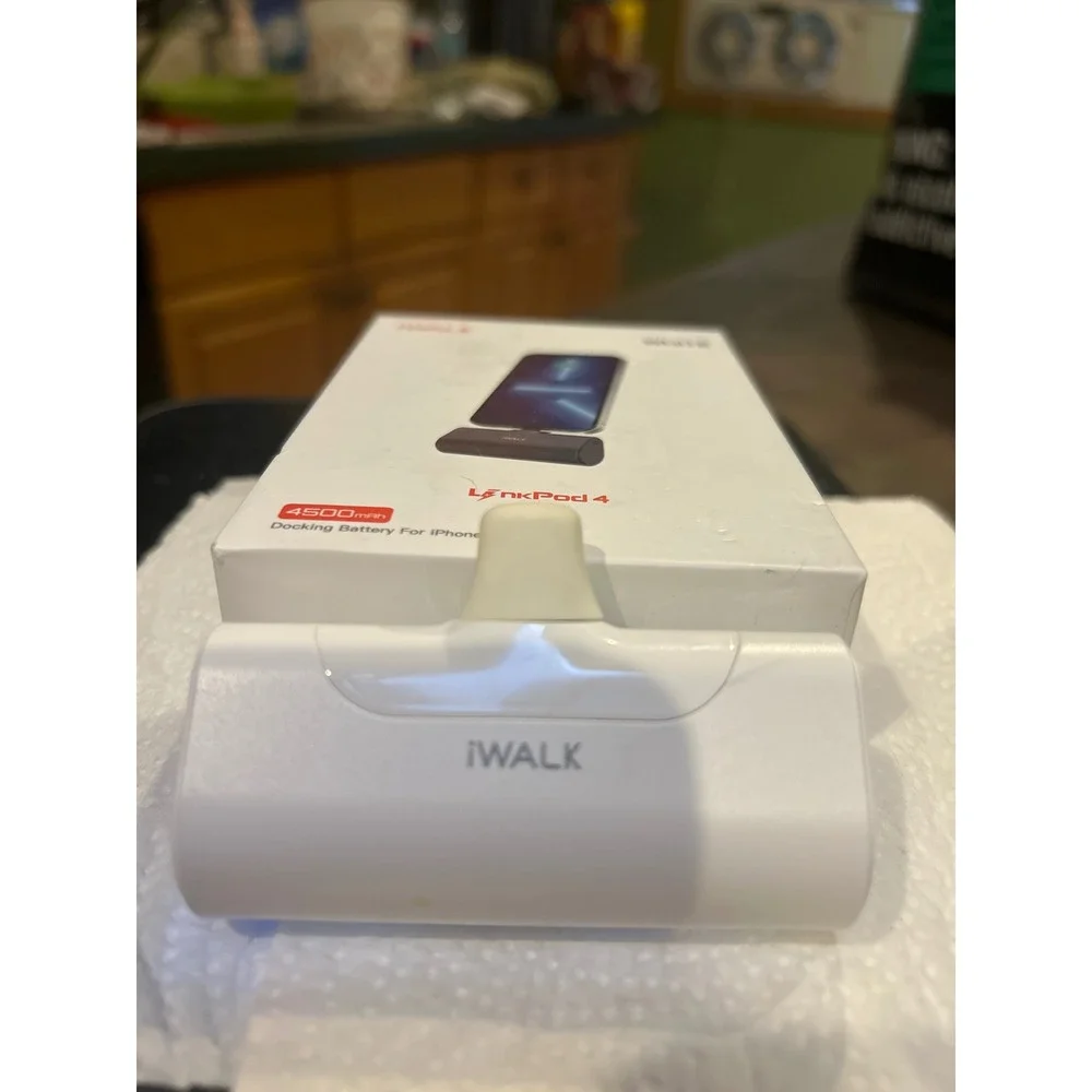 iWALK LinkPod 4 Portable Charger 4500mAh Docking Battery for iPhone White